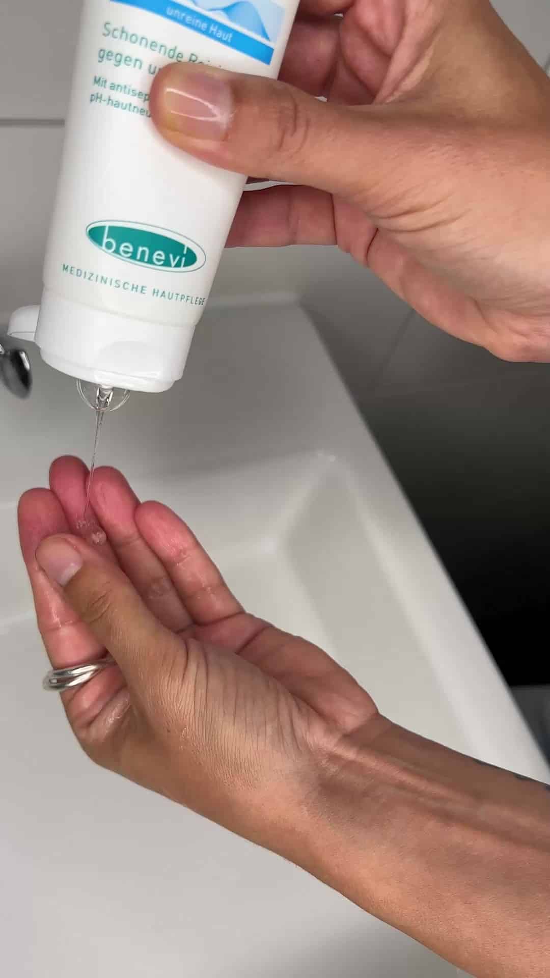 Gesichts-Reinigung | benevi hydroderm | entzündliche Pickel